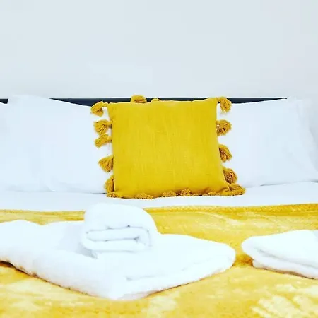 Yorksha Luxury * Лідс