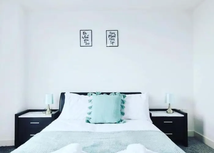 Апартаменти Yorksha Luxury *